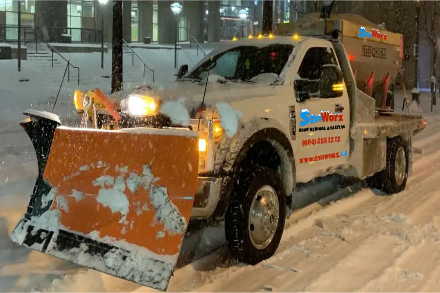 SnowWorx Snowplow with Salter